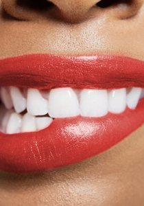 Was du alles über das Zähne bleichen wissen musst