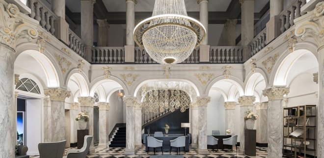 Gewinne eine Uebernachtung im The Ritz-Carlton Hotel