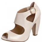 Trendfarbe Weiss: Sandaletten von Zalando Collection