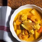 Wintergemüse-Curry mit Pouletwürfeln