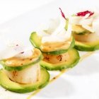 Aphrodisierendes Avocado-Rezept: Jakobsmuschel auf Avocado-Tartlets