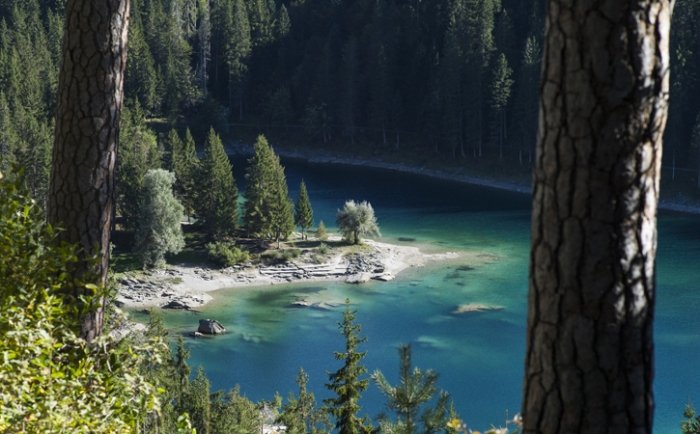 Die schönsten Badeseen der Schweiz: Caumasee (Flims)