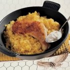 Leicht und Low Carb: Poulet auf Sauerkraut-Eintopf