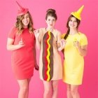Fasnachtskostüm selber machen: Hotdog mit extra Ketchup und Senf. Bitte!